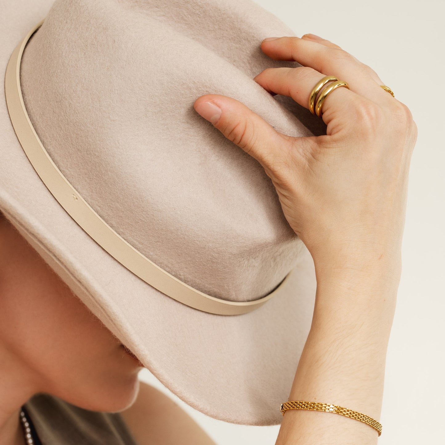 Retro Radiance Ring Gold