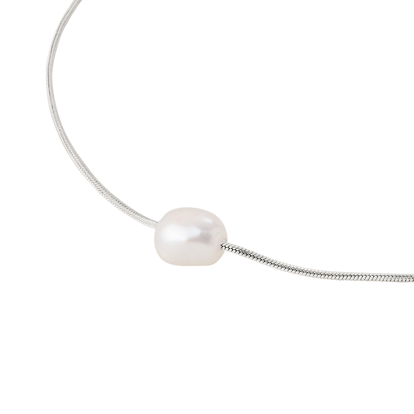 Minimalist Pearl Necklace Silver