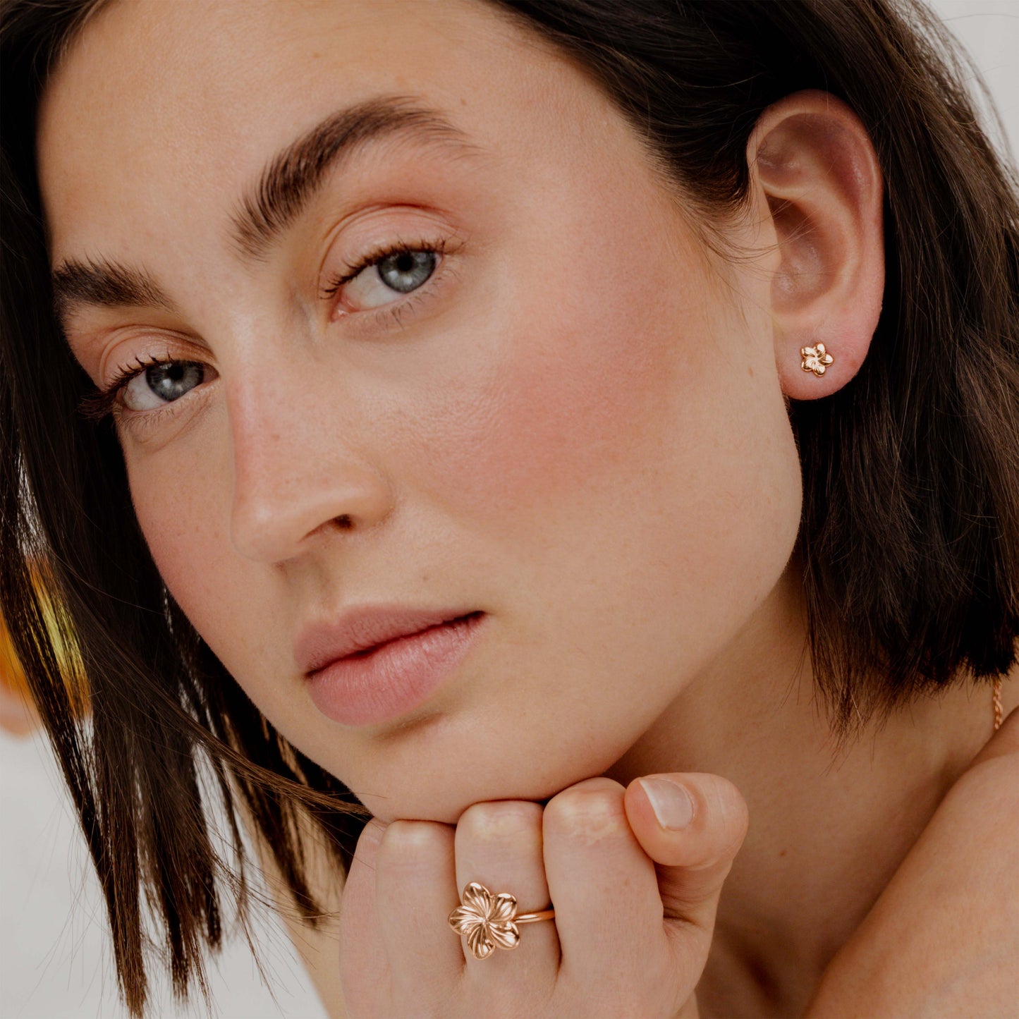 Floral Glow Studs Rose Gold