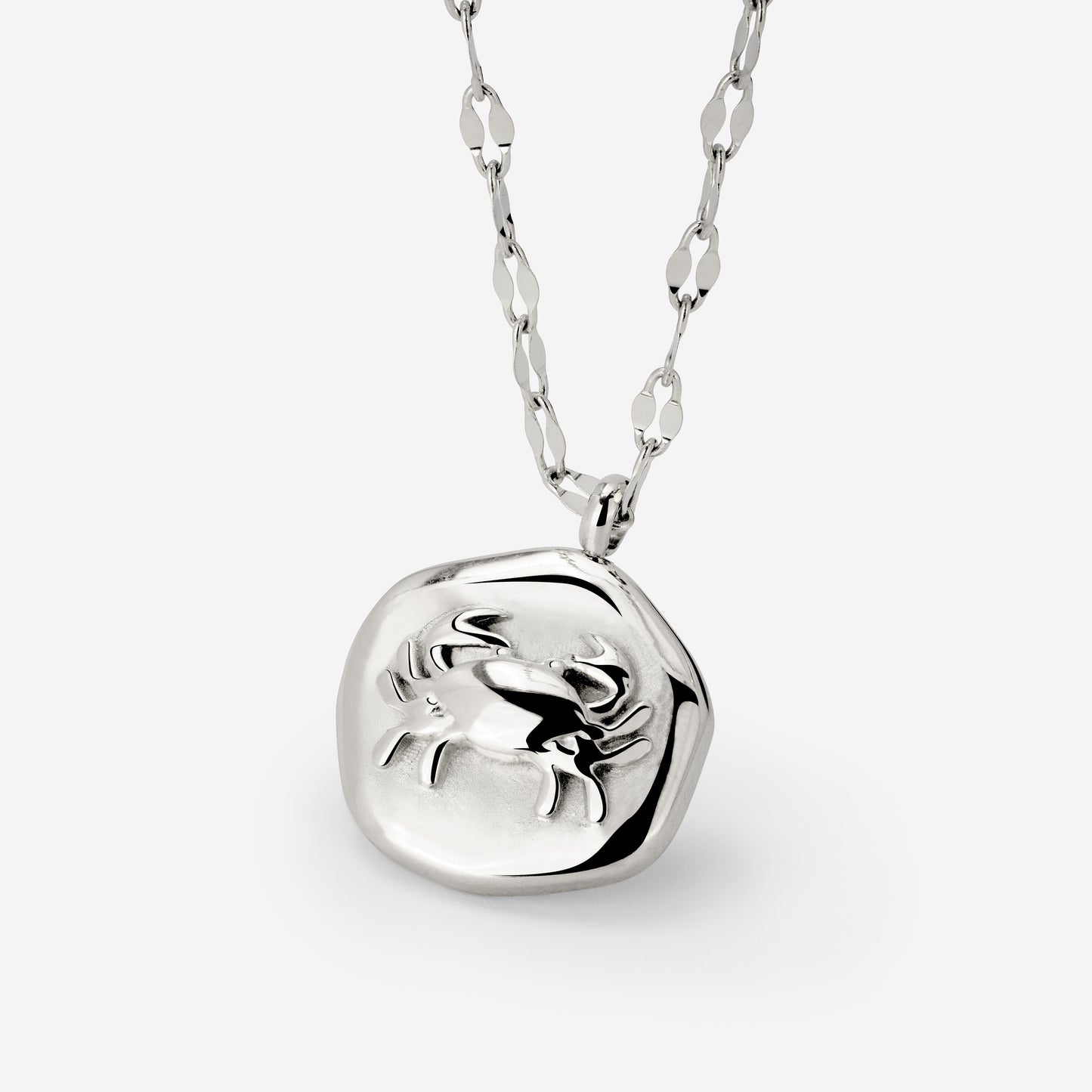Crab Chaser Necklace Silver