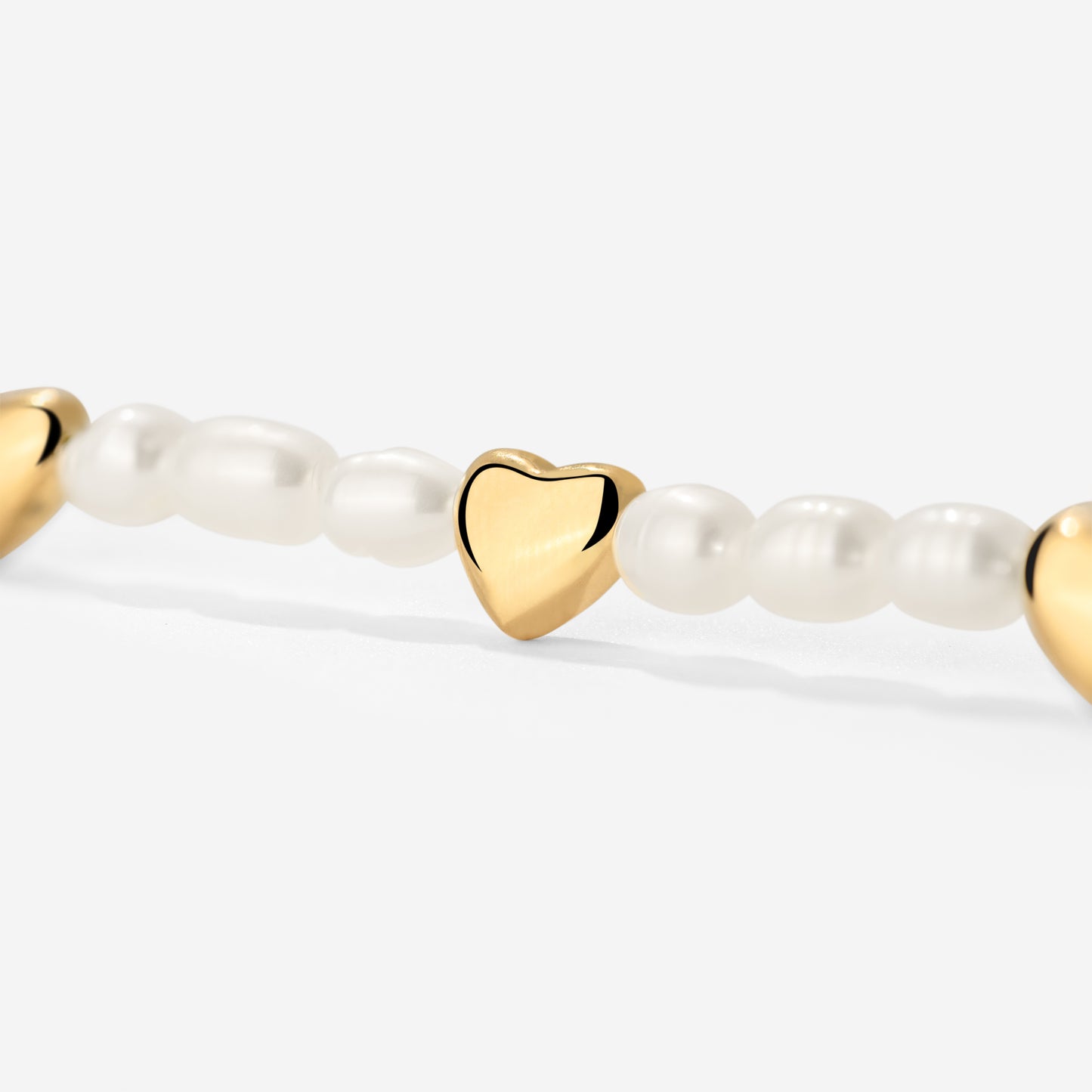 Love Pearls Necklace Gold