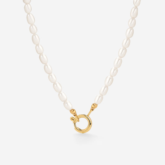 Pearly Charm Necklace Gold