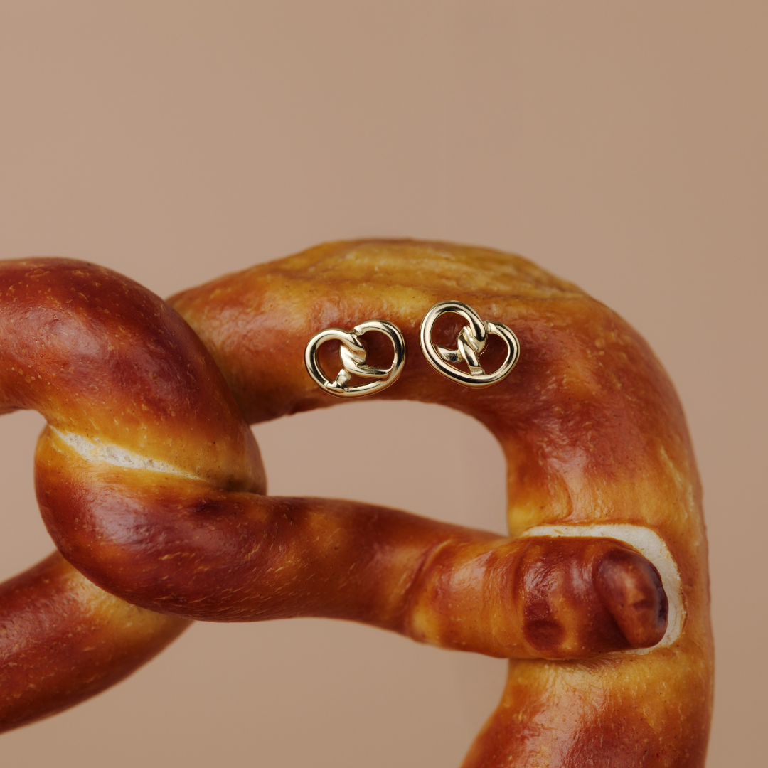 Pretzel Babe Studs Silver