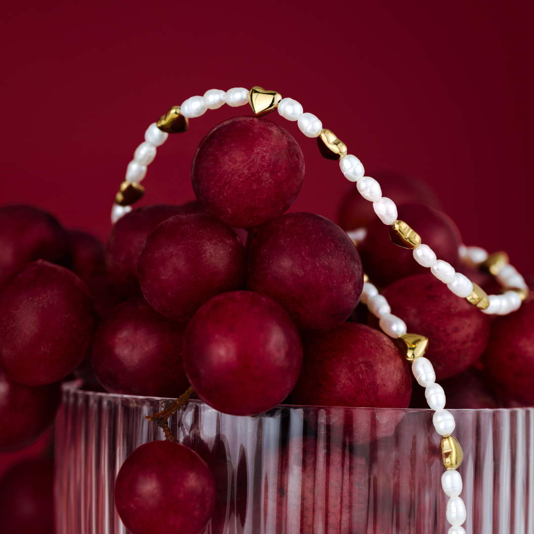 Love Pearls Necklace Gold