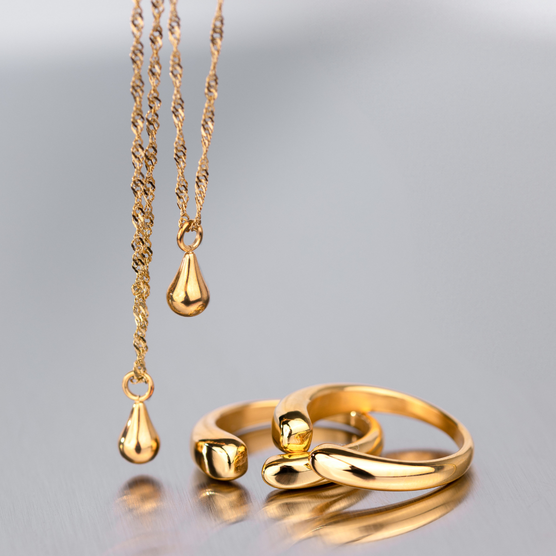 Huggie Ring Gold