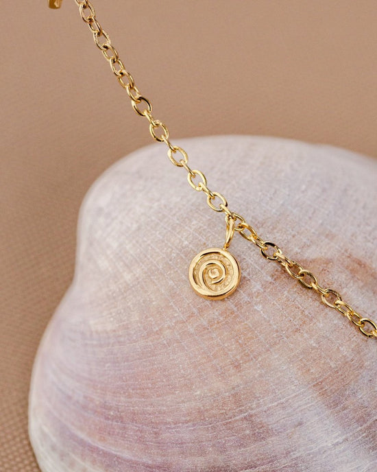 Swirl'n Choker Gold