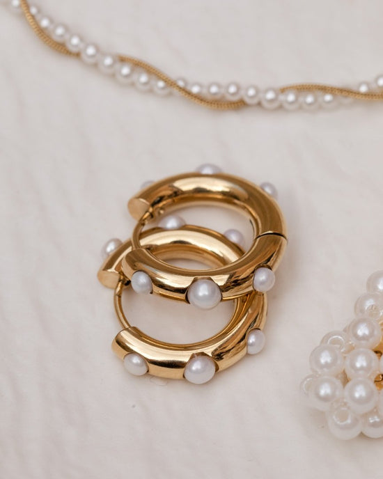 Timeless Chic Hoopies gold
