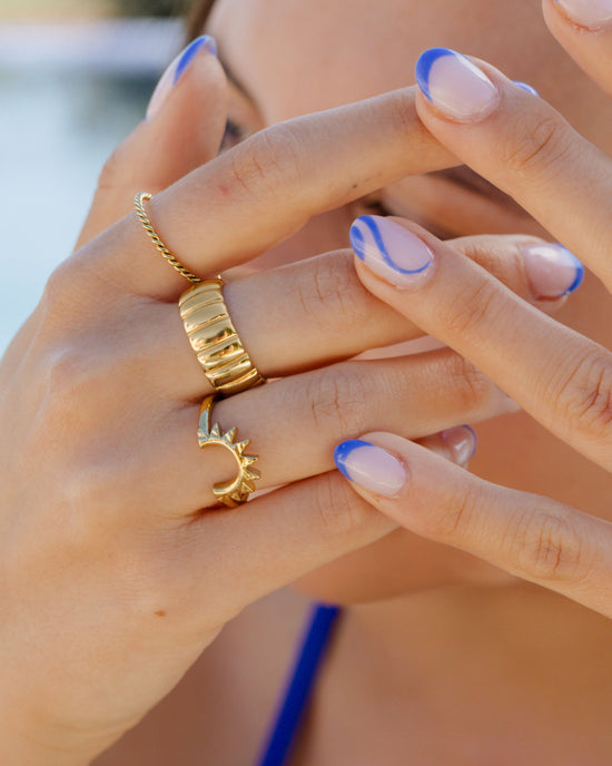 Azora Ring Gold