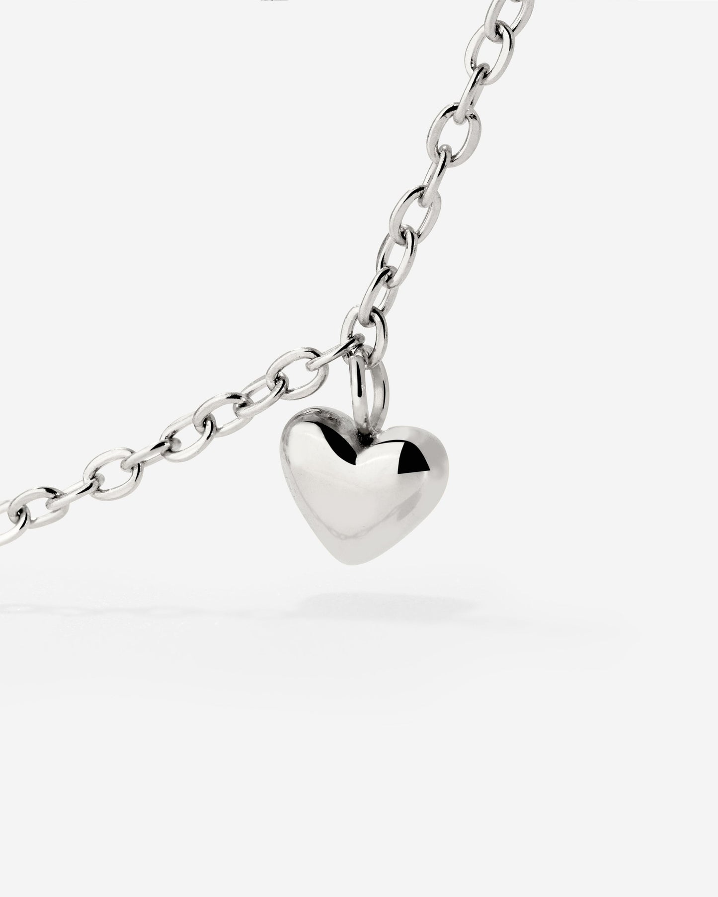 [[Color:Silver]]