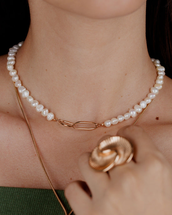 Fluidity Pearl Necklace Rose Gold