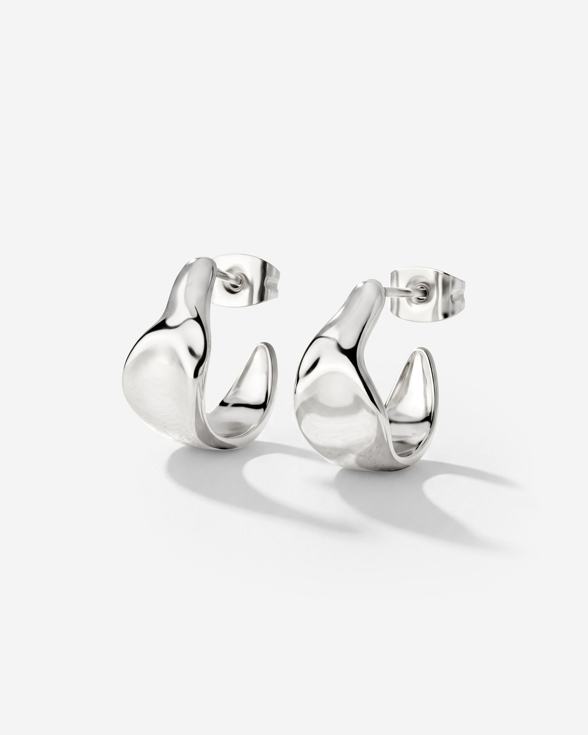 Liquid Shape Studs Baby