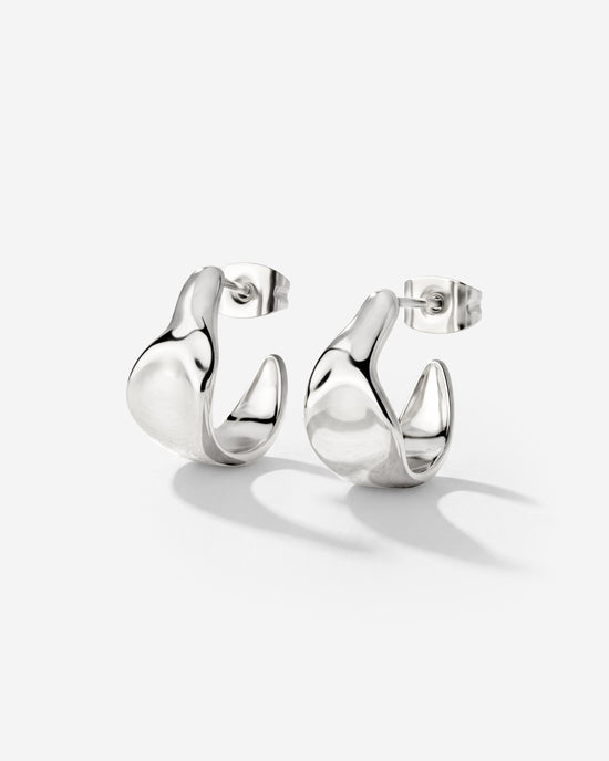 Liquid Shape Studs Baby