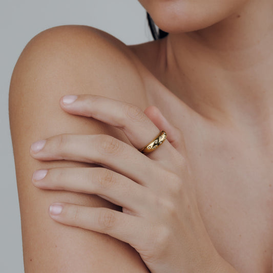 Starstruck Ring Stud Earrings Gold