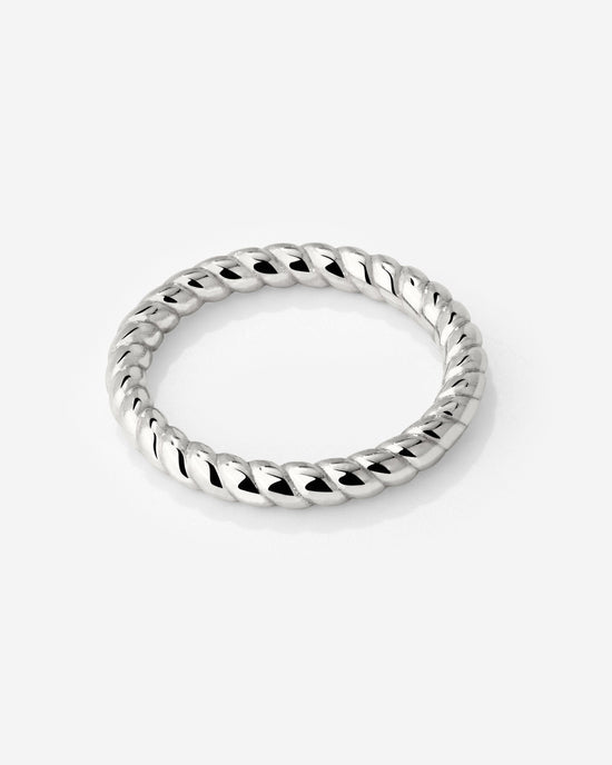 Endless Twist Ring Silver