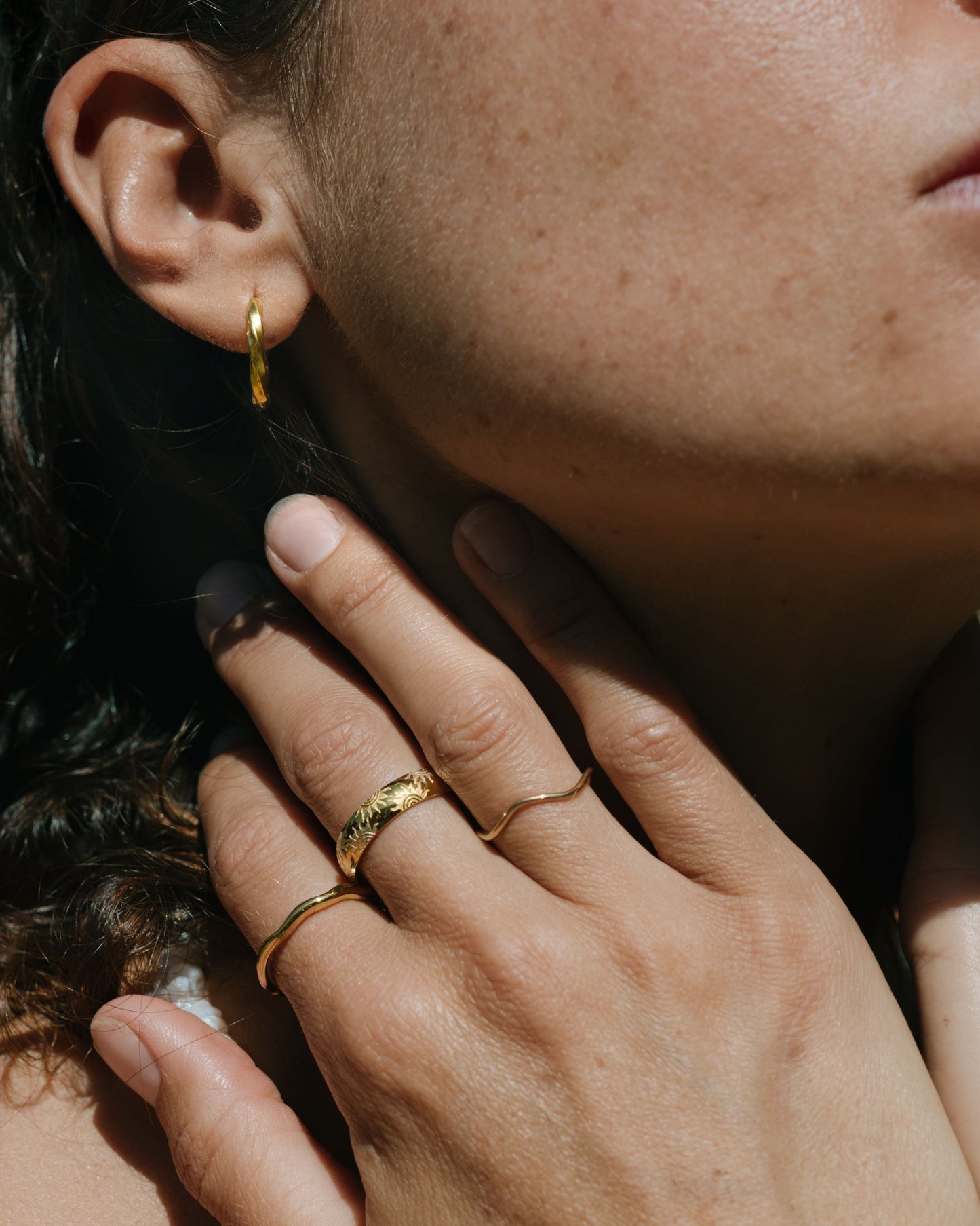 [[Color:Gold]]