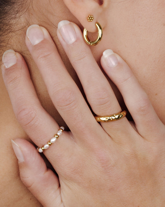 Blooming Studs Gold
