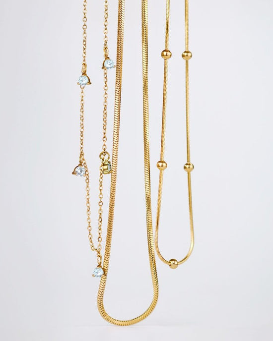Moony Necklace Gold