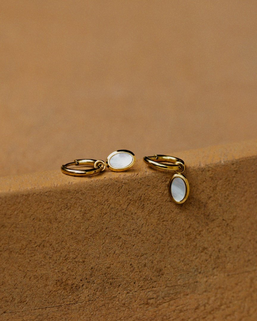 Mother of Pearls Hoop Set gold