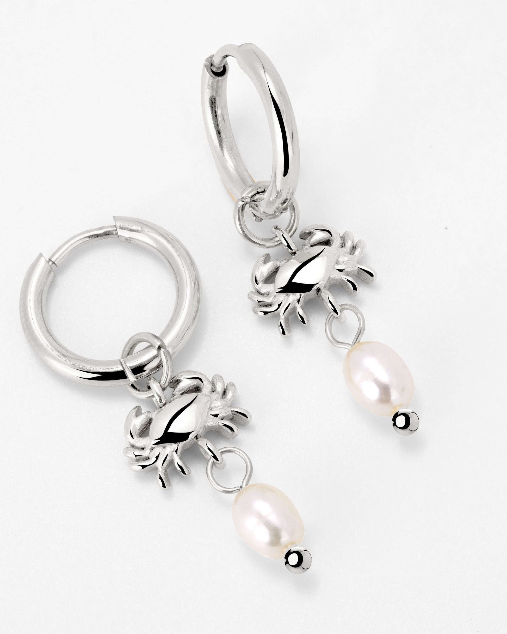 Crab Chaser Hoop Set Small Silver