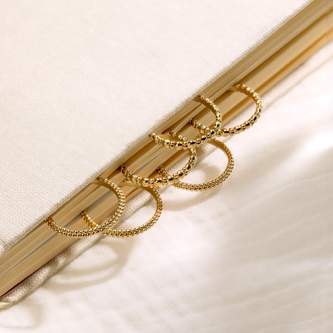 [[Farbe:Gold]]