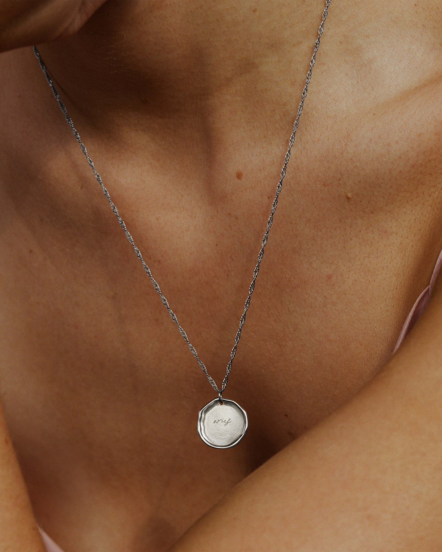 [[Color:Silver]]