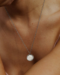 [[Color:Silver]]