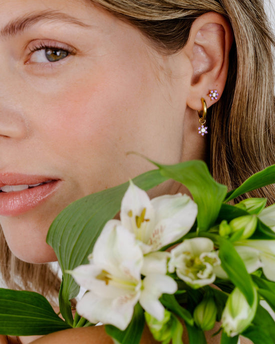 Sparkling Purple Petal Studs Gold