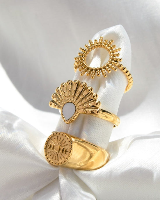 Incredible Lien Peacock Ring Rose Gold
