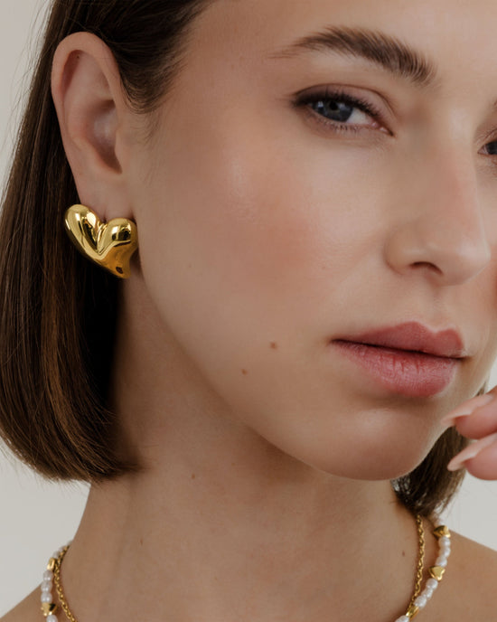 Heartie Studs Gold
