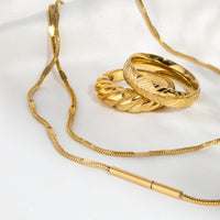 [[Farbe:Gold]]