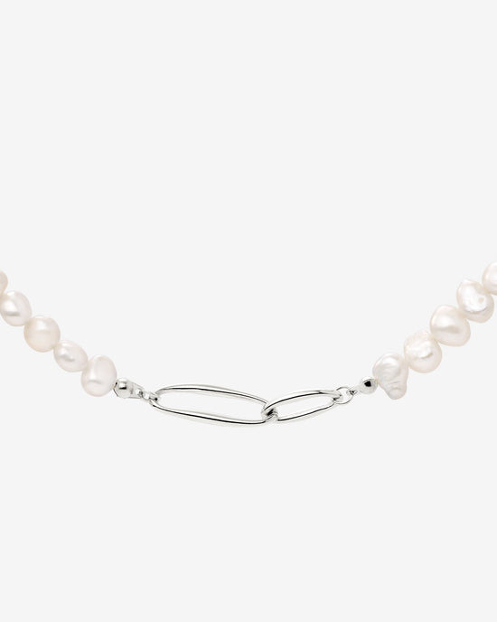 Fluidity Pearl Necklace Silver