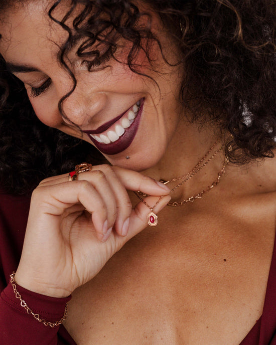 Scarlet Treasure Necklace Rose Gold