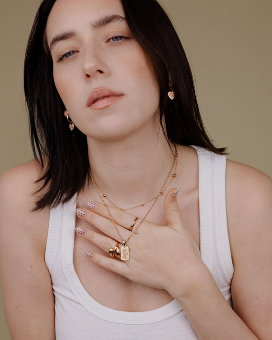 Hot girls are loud Necklace Rose Gold