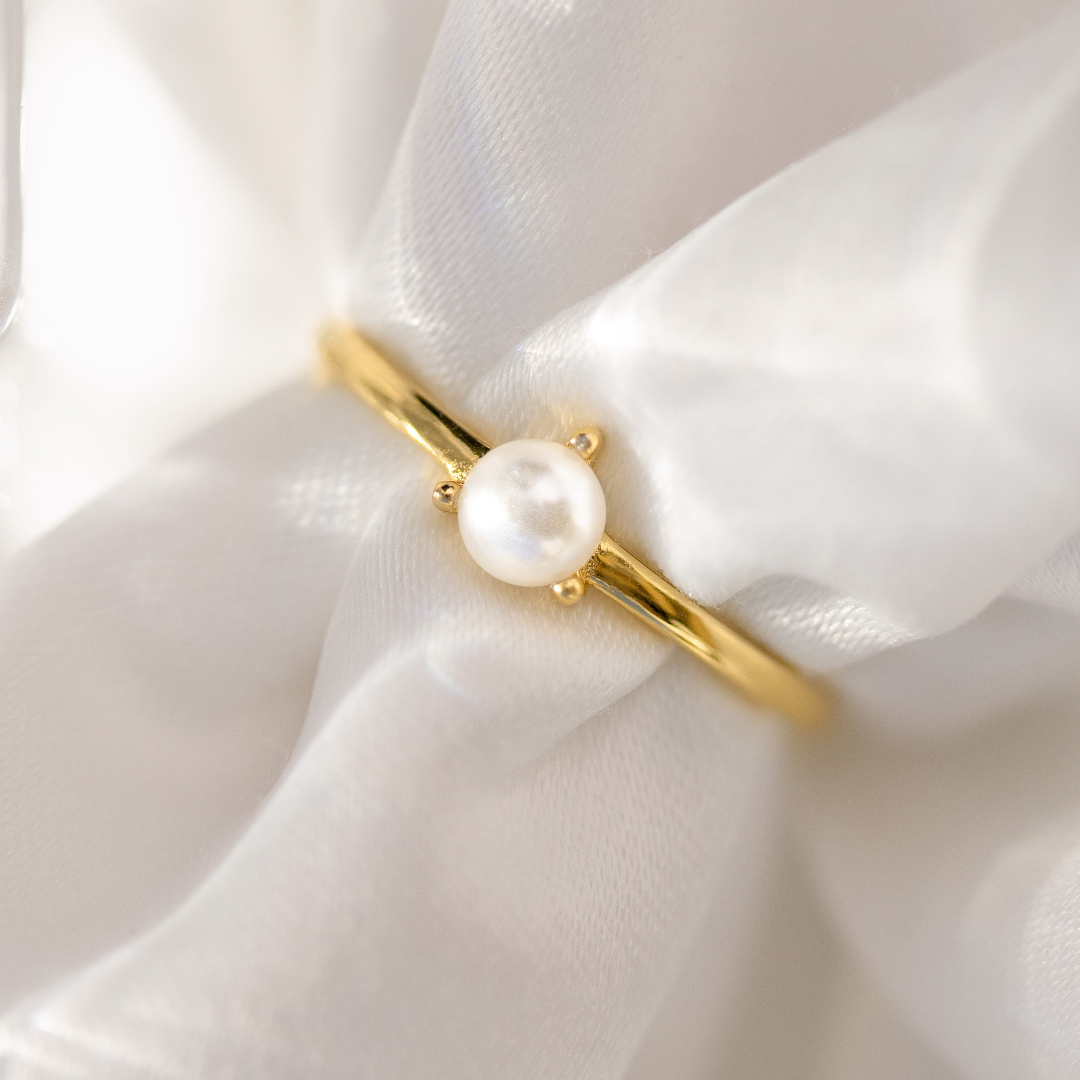 Little Pearl Ring Gold