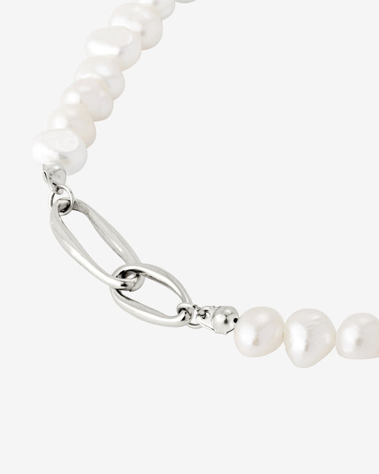 Fluidity Pearl Necklace Silver