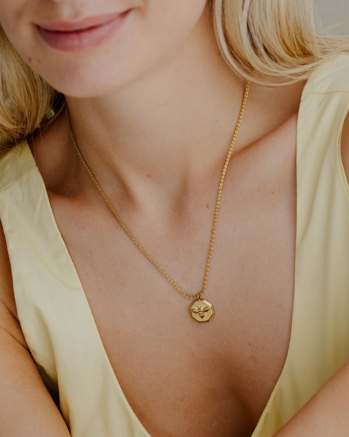 [[Color:Gold]]