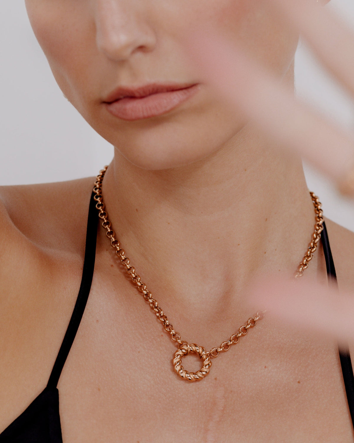[[Color:Rose Gold]]