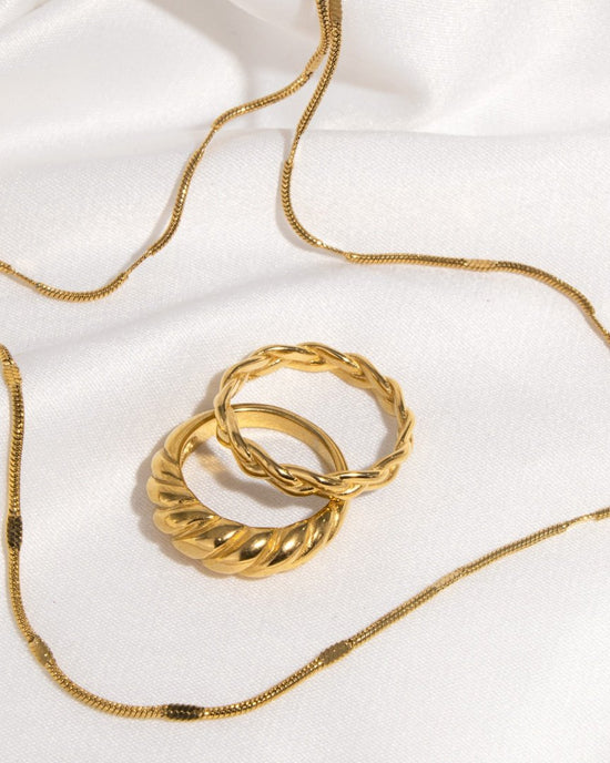 Braided Divine Ring Gold