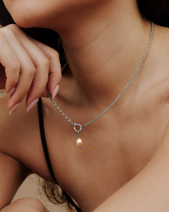 Perla Rosa Rope Chain Necklace Set Silver