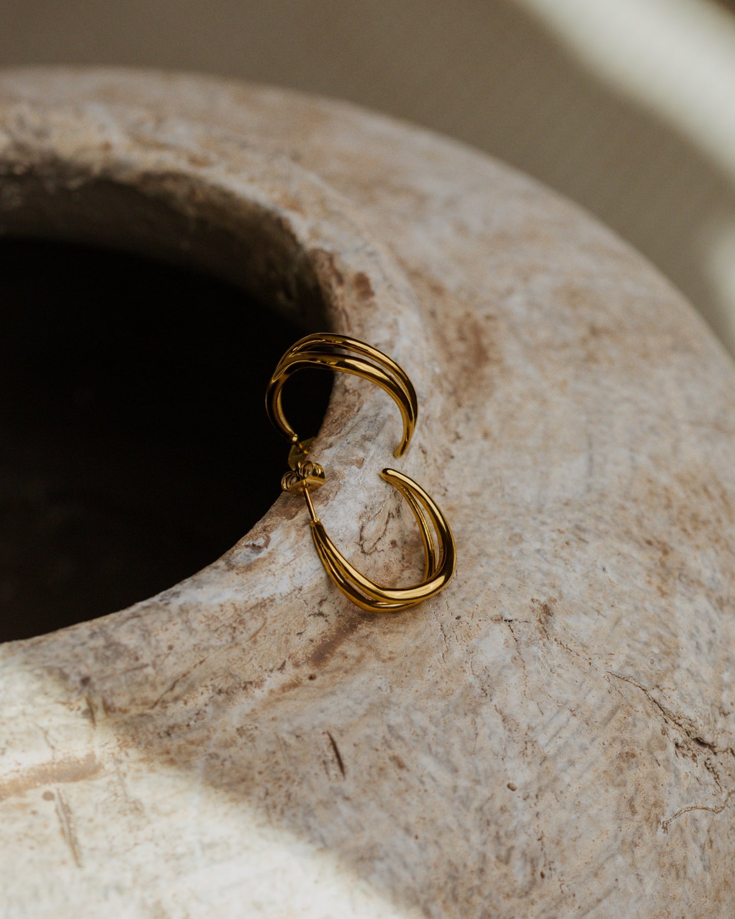 Tides Hoop Studs Gold