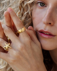 [[Farbe:Gold,shopthelook]]
