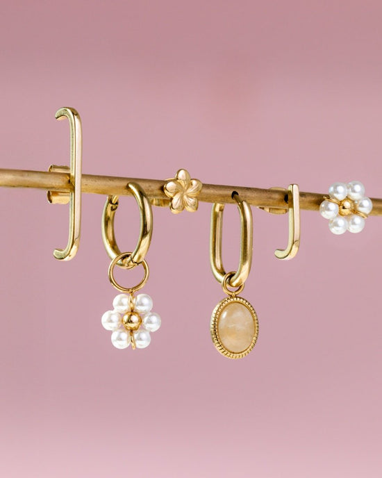 Blush Quartz Oval Hoop Set Baby gold