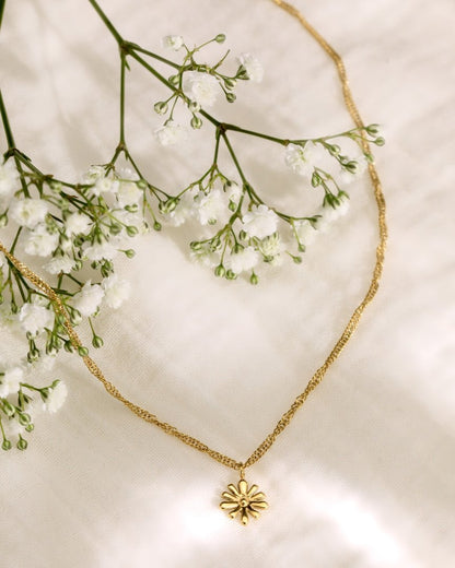Flowery Necklace Rose Gold