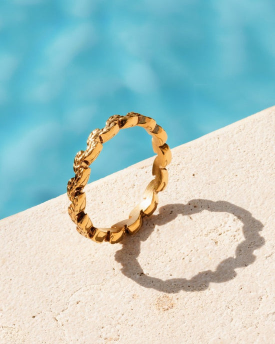 Petal Line Ring Rose Gold