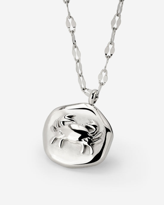 Crab Chaser Necklace Silver