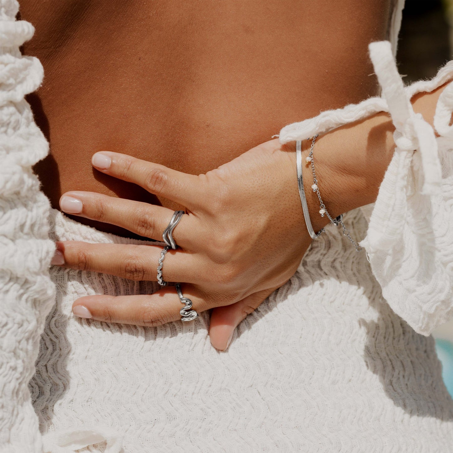 [[Farbe:Silber,shopthelook]]