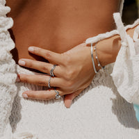 [[Farbe:Silber,shopthelook]]