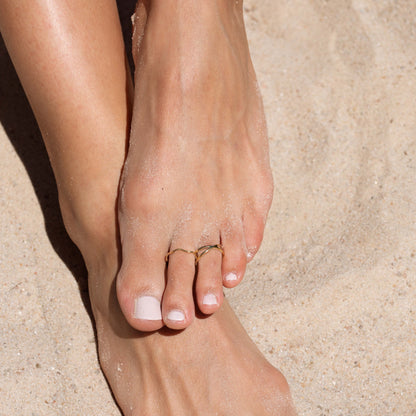 Summer Romance Toe Ring Gold