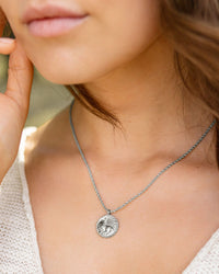 [[Color:Silver]]