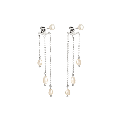 Annas Sparkle Pearl Studs Silver